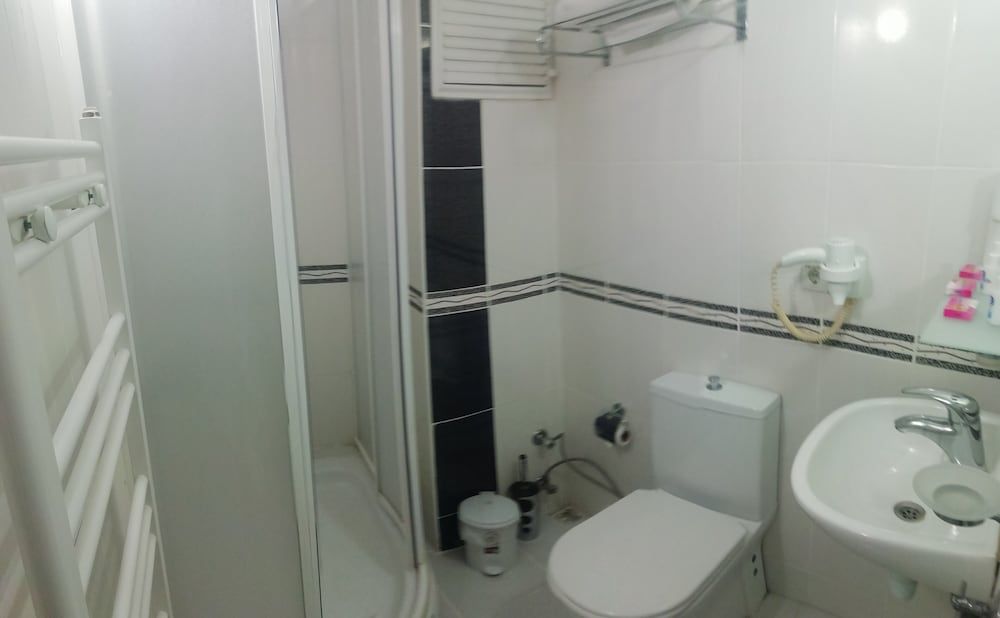 Hotel Ave Maria Family Room 4