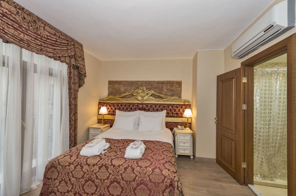 By Murat Royal Hotels Standard Room 2