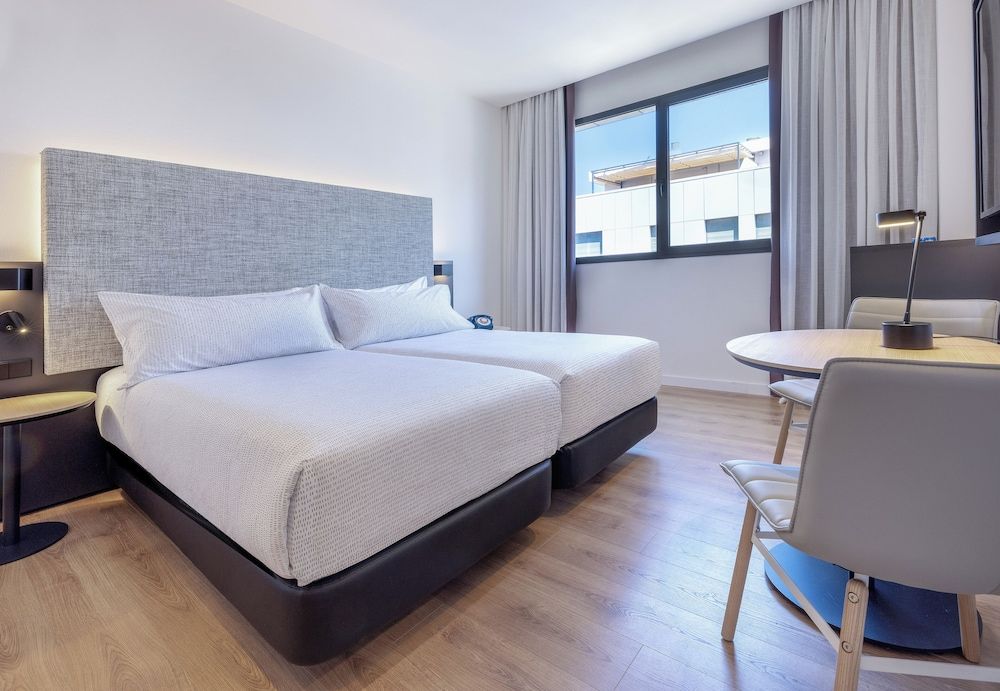 INNSiDE by Melia Valencia Oceanic Innside Room 3