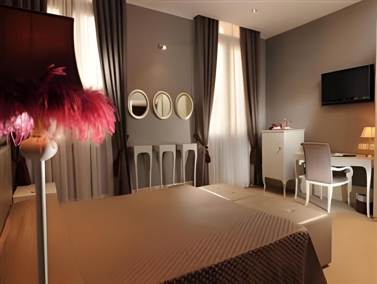 Executive Canal View