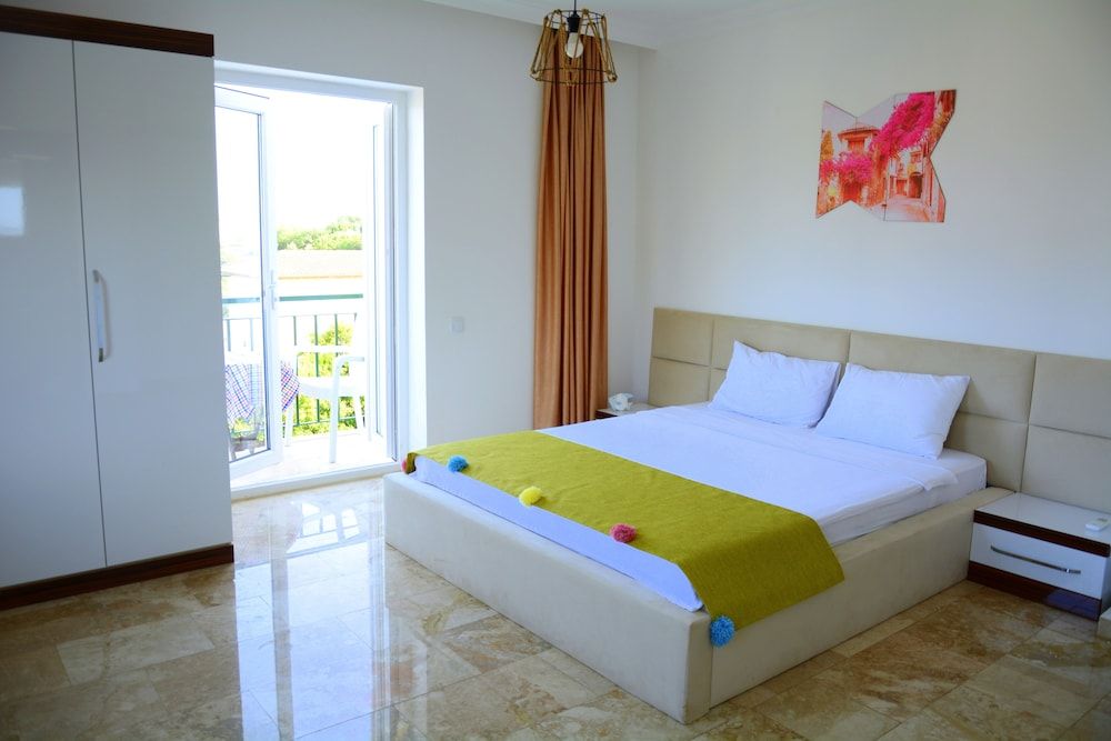 Deluxe Villa, 4 Bedrooms, Non Smoking, Partial Sea View