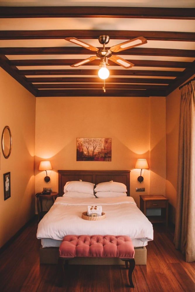 Ida Tas Konak Family Room 2