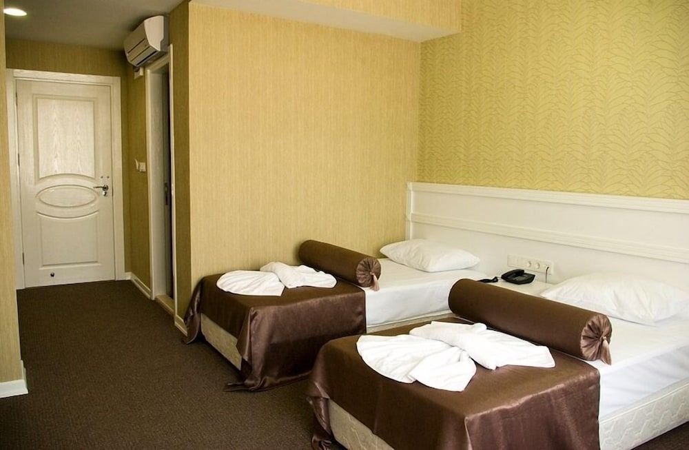 undefined Blue Marine Hotel 8