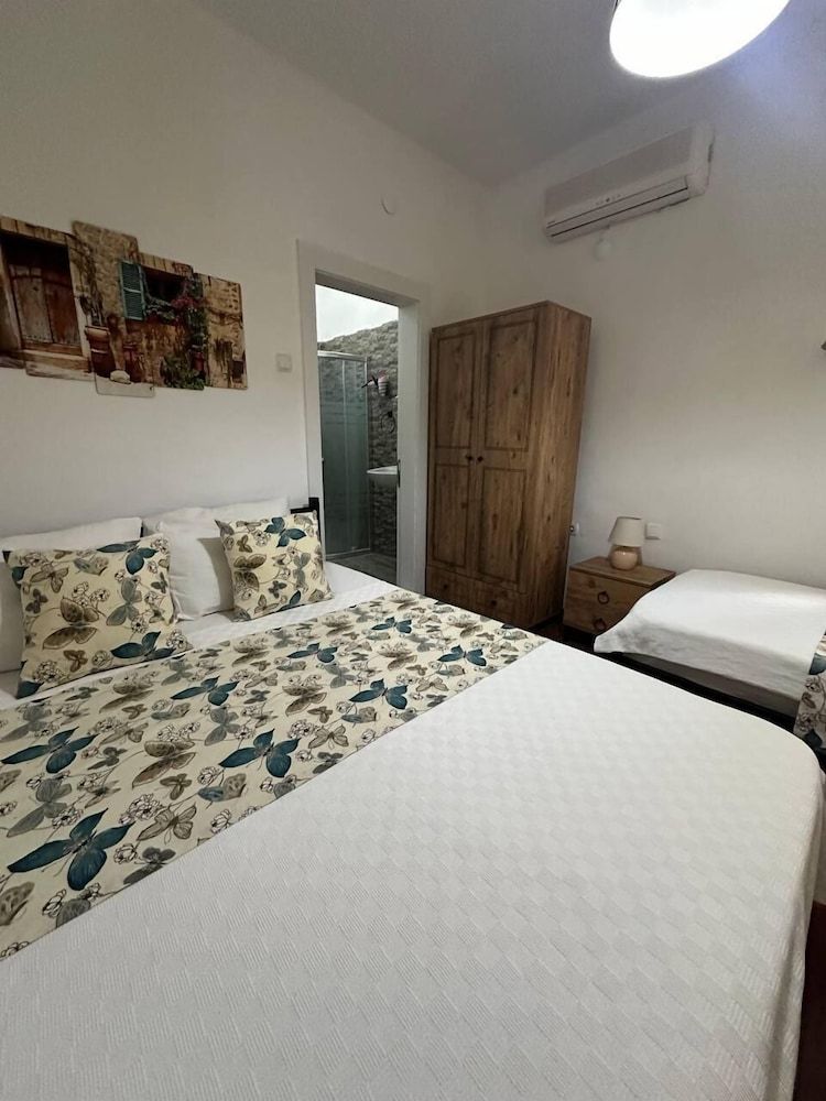 Eski Datca Pansiyon Cafe Family Room 4