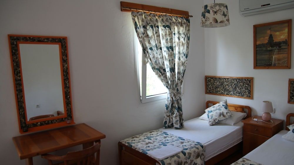 Eski Datca Pansiyon Cafe Family Room 3