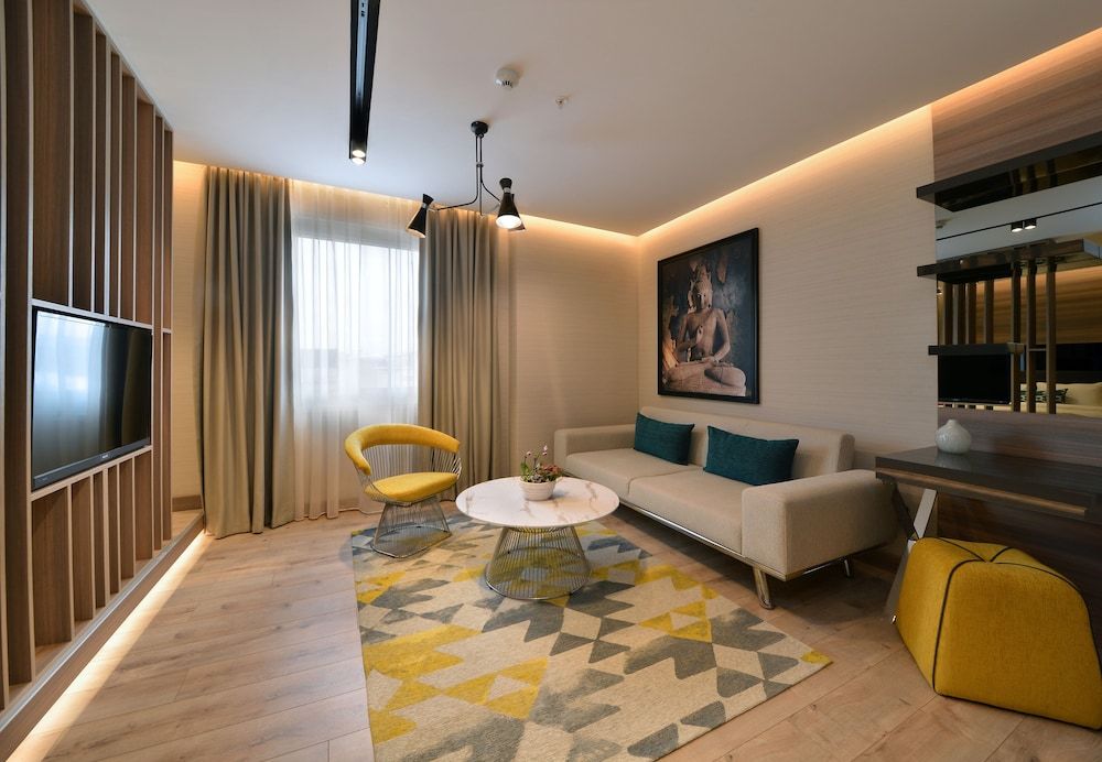 Nish Palace Exclusive Suites Superior Room 12