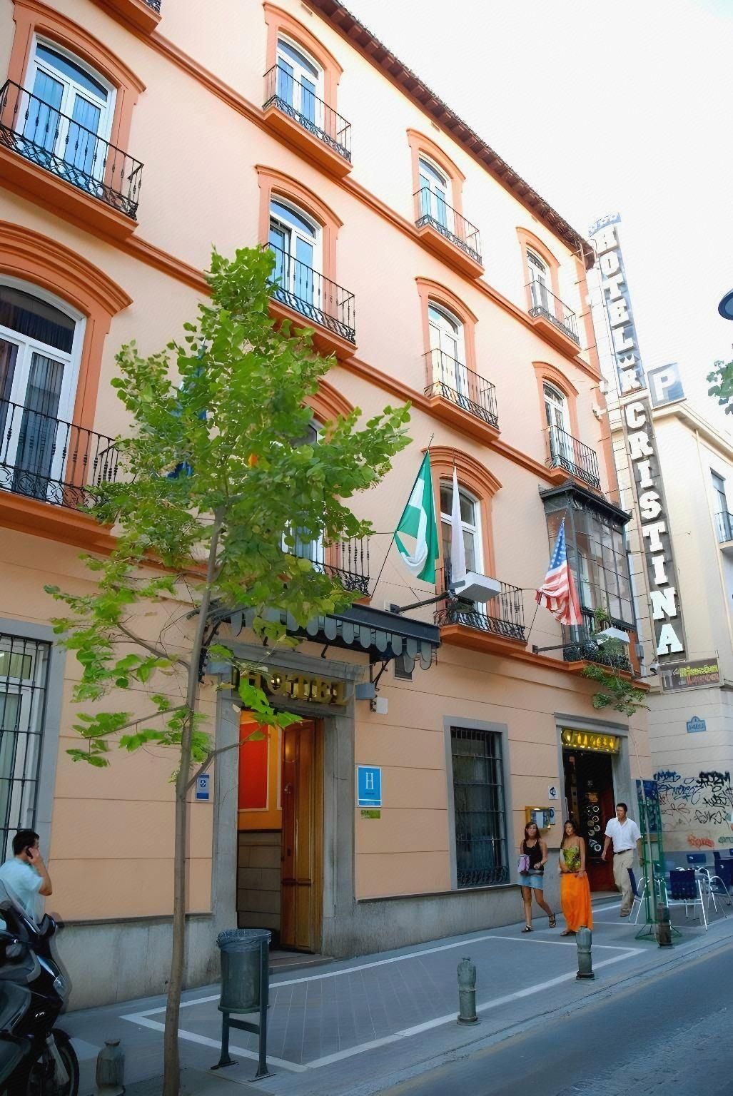 Reina Cristina Hotel