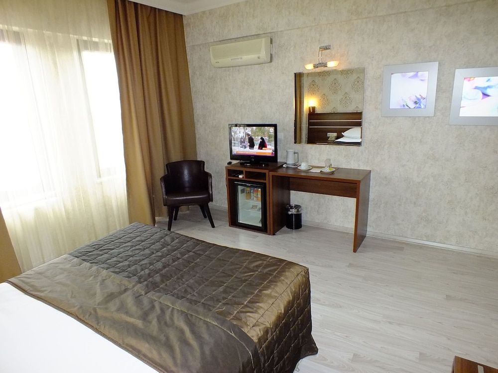 Lifos Otel Double Room 3
