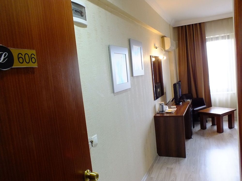 Lifos Otel Double Room 12