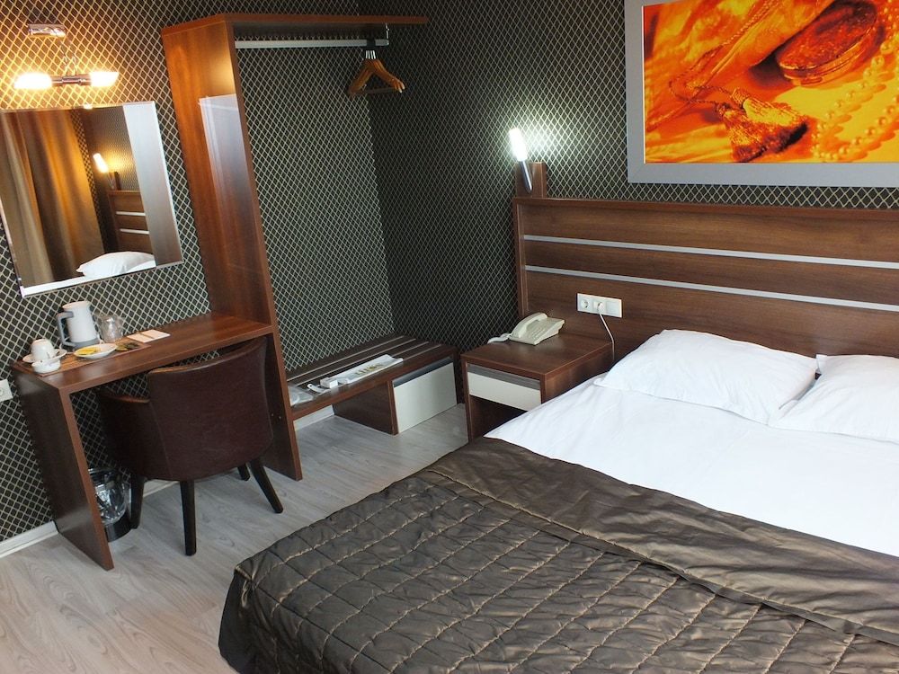 Lifos Otel Double Room 2