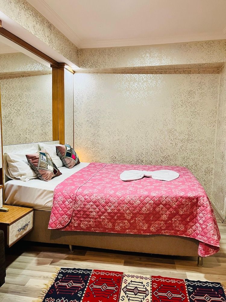 Theodian Hotel Economy Double Room 5