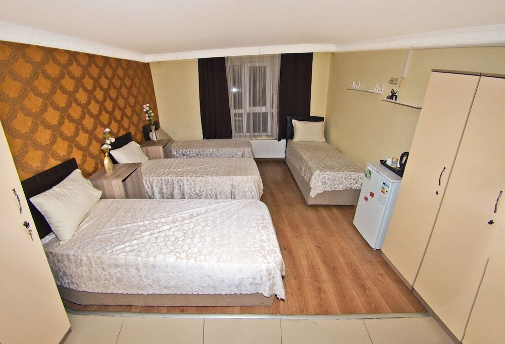 Dut Apt. Triple Room 2