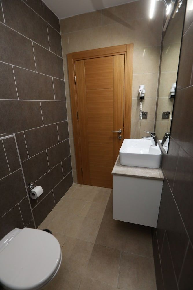 Mezzo Hotel Studio Room 8