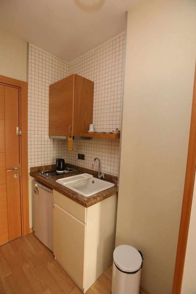 Mezzo Hotel Studio Room 6