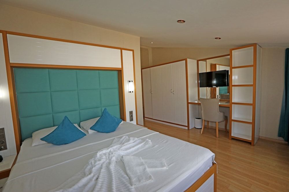 Mezzo Hotel Studio Room 4