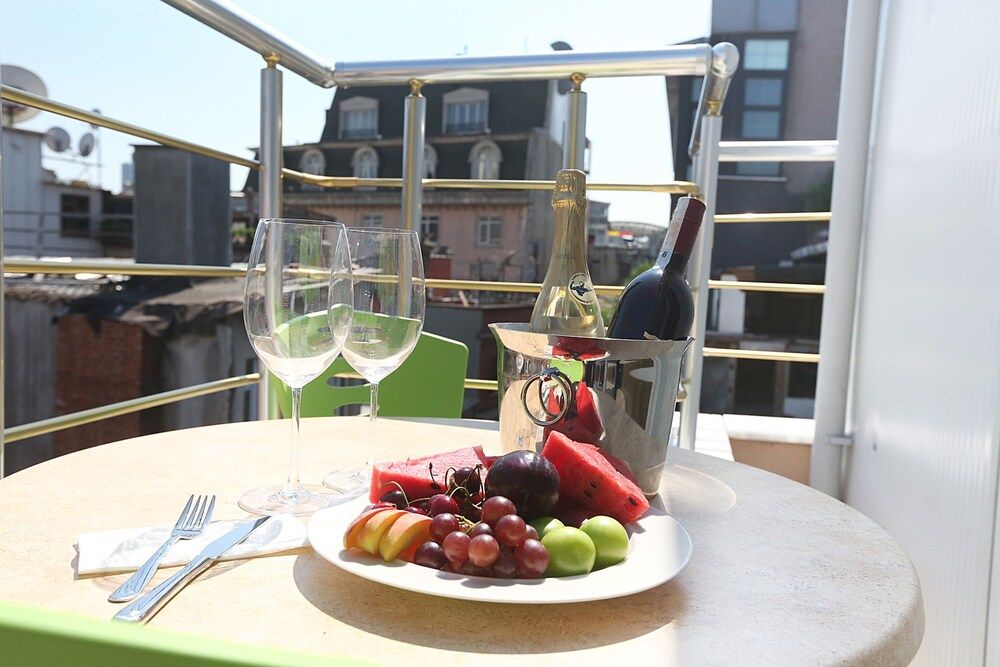 Taksim Maxwell Hotel Deluxe Room, Balcony 8