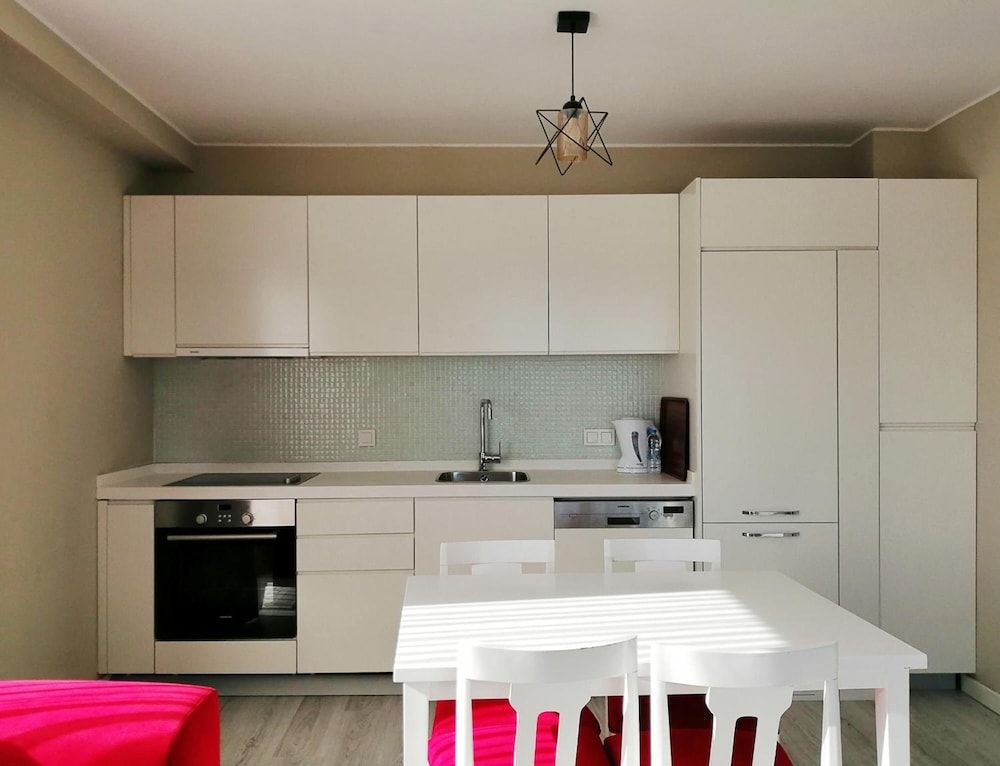 undefined Medproper Suites 10