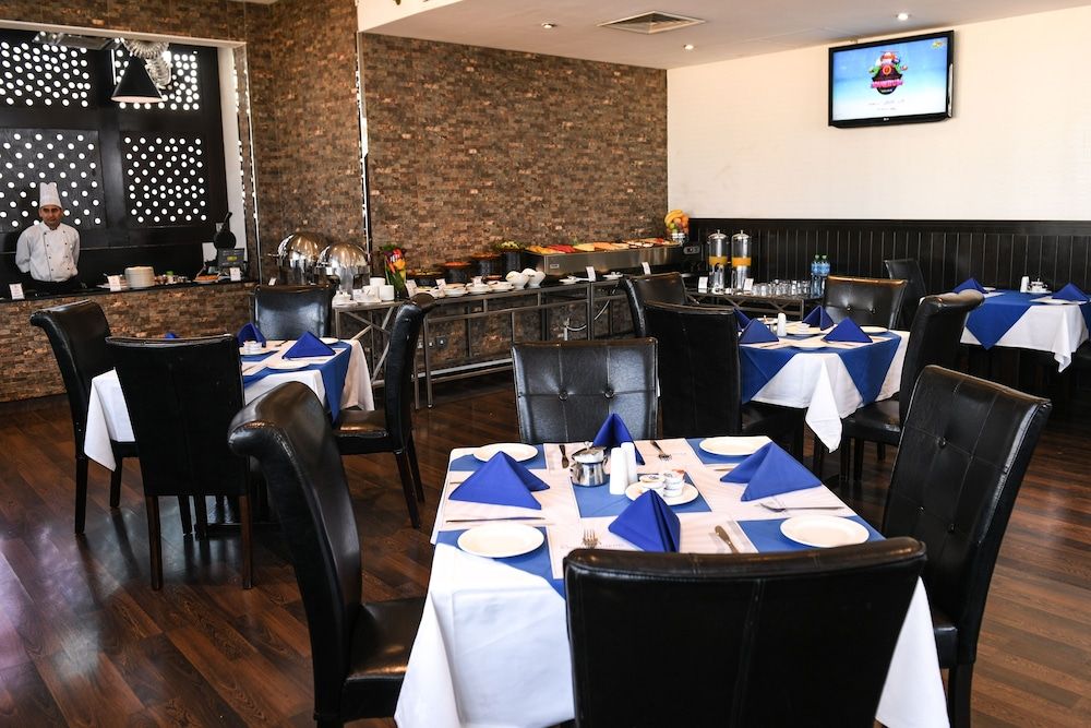 undefined Juffair Grand Hotel 5