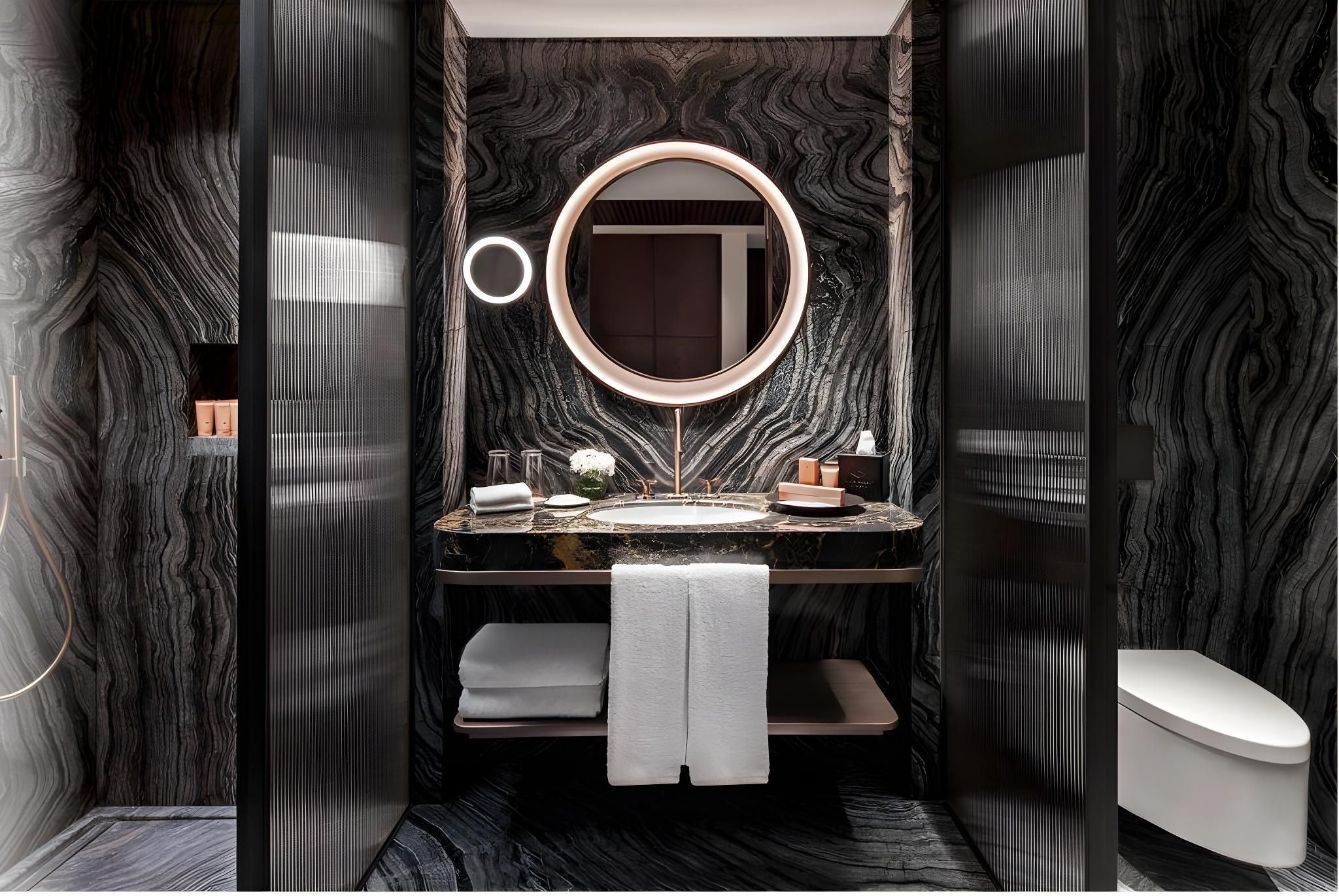 Partial Sea View King Room