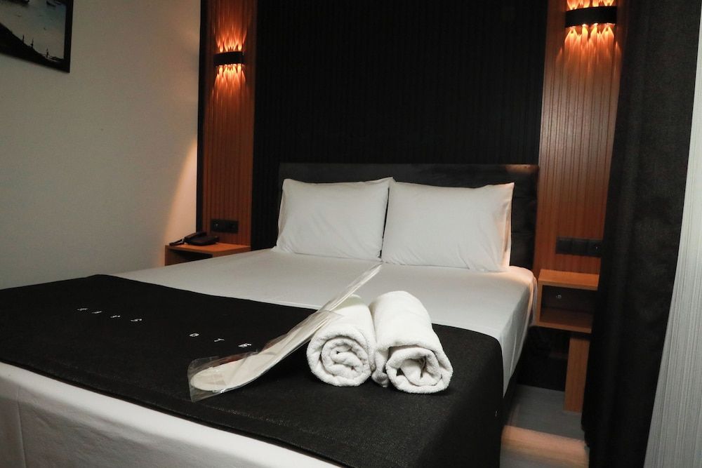 undefined Rays Hotel 7