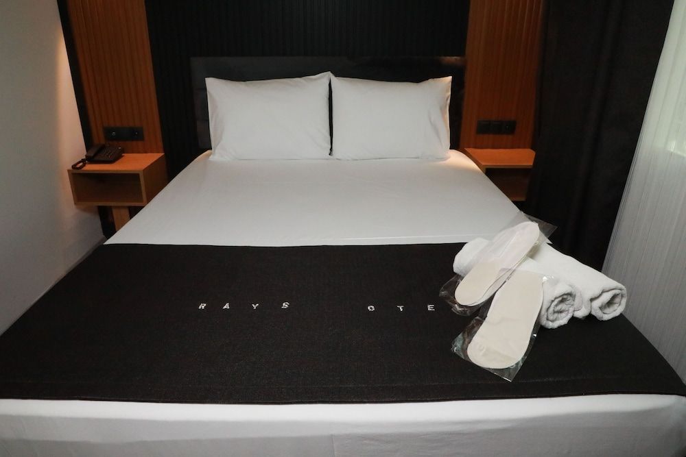 Rays Hotel Comfort Double Room 3