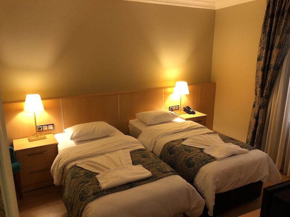 Economy Twin Room, Accessible