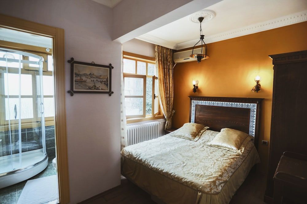 Cheers Vintage - Hostel Superior Double Room, 1 Double Bed, Ensuite, Sea View 3