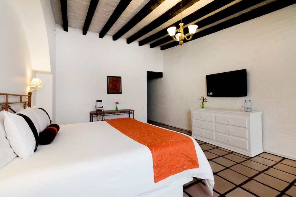 Room, 1 King Bed (Preferencial)