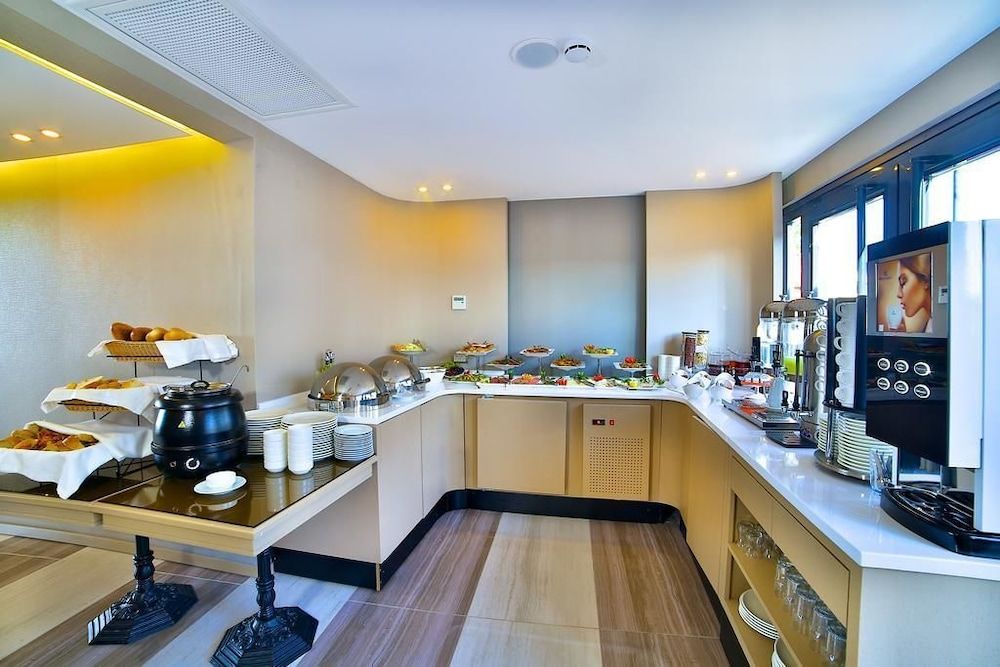 undefined Beethoven Hotel & Suite 9