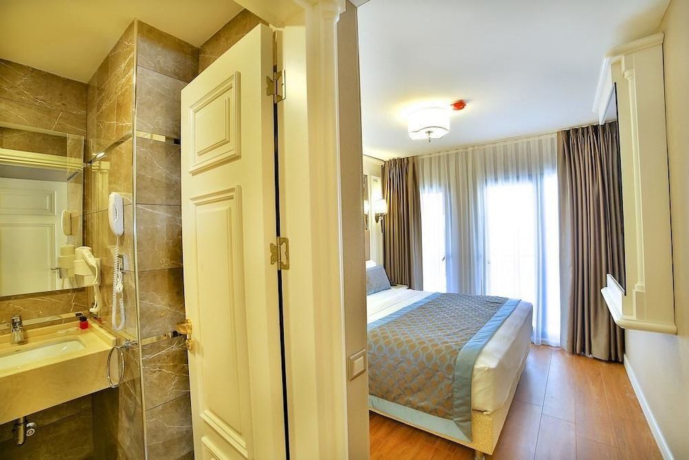undefined Beethoven Hotel & Suite 7