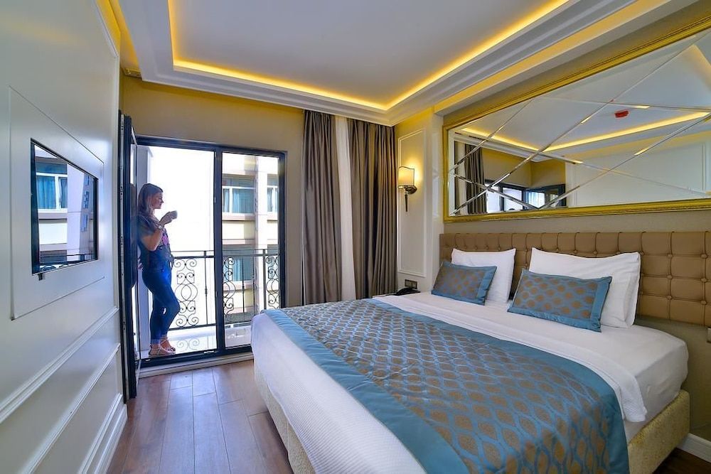 undefined Beethoven Hotel & Suite
