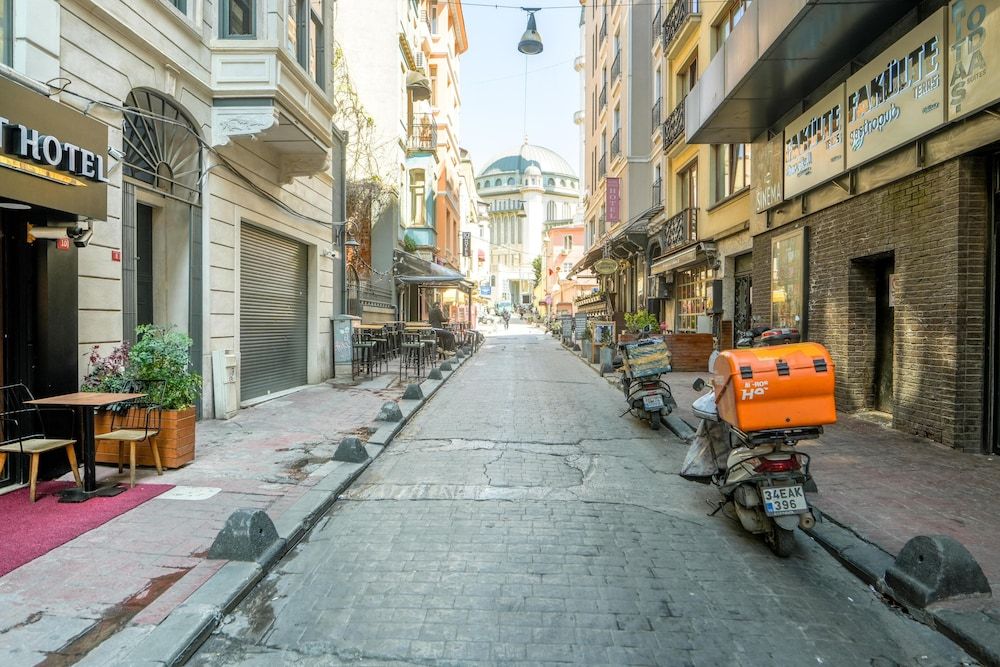 undefined Moonlight Hotel Taksim 5