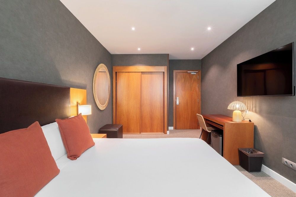 Acta Sant Just Standard Double or Twin Room 6