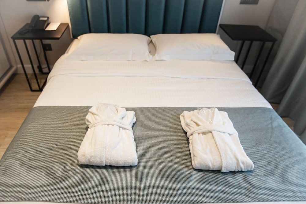 Athens Cypria Hotel Junior Suite, Terrace 2