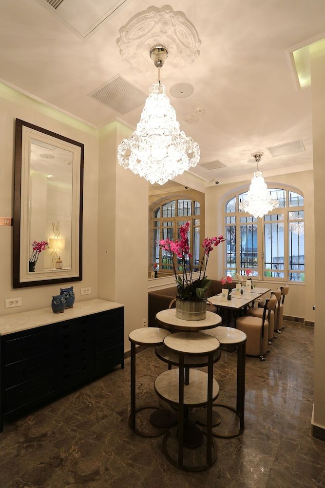 undefined Fuga Hotel Constantinidis 9