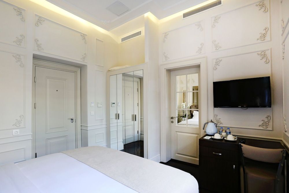 Fuga Hotel Constantinidis Standard Room 2