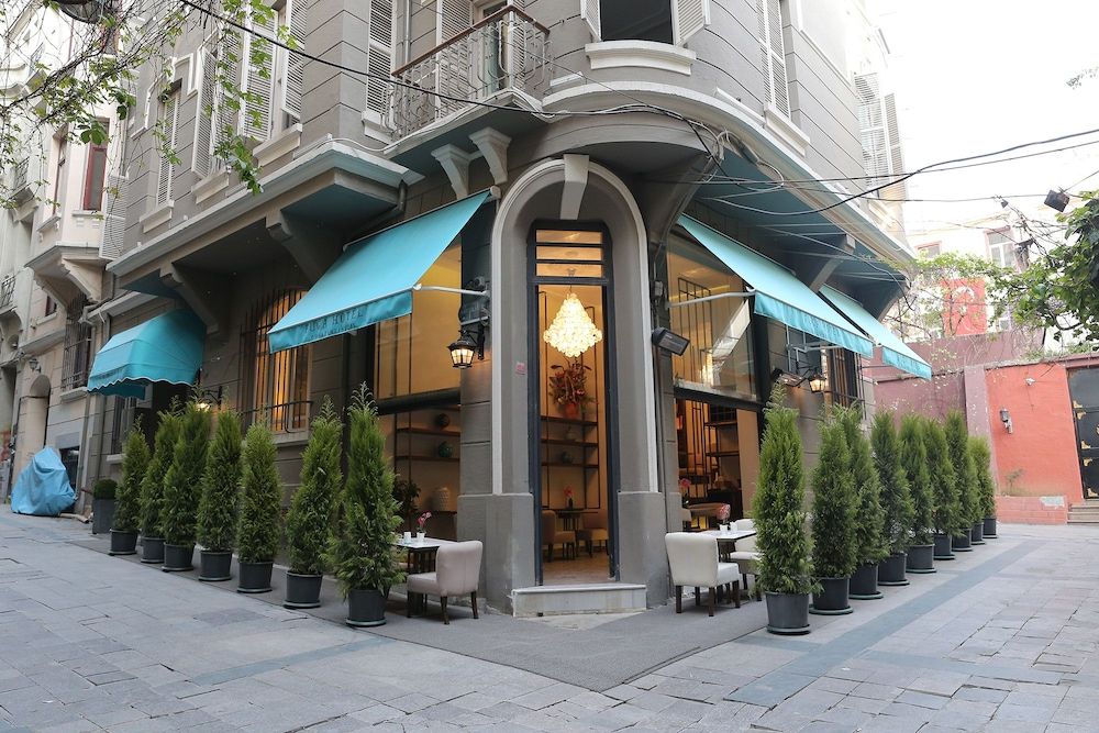 undefined Fuga Hotel Constantinidis 2