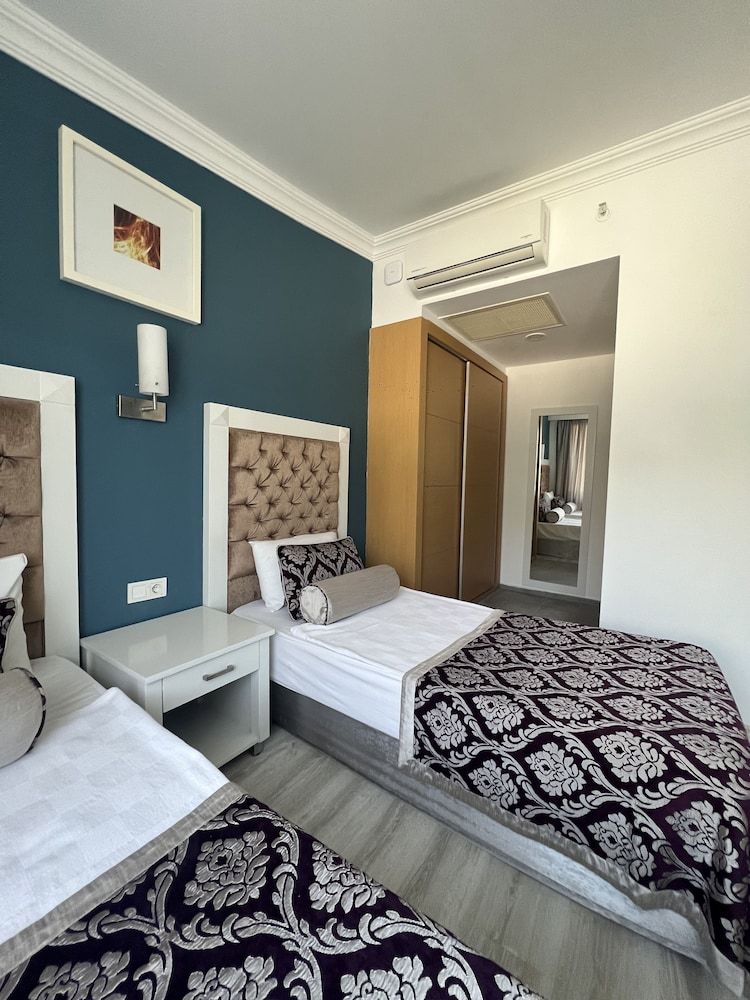 SL La Perla Hotel Kemer All Inclusive Standard Room, Mountain View 4