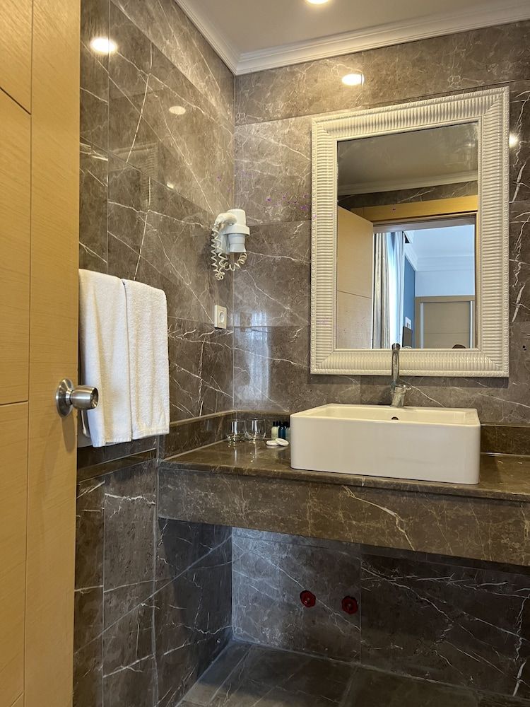 SL La Perla Hotel Kemer All Inclusive Standard Room, Mountain View 19