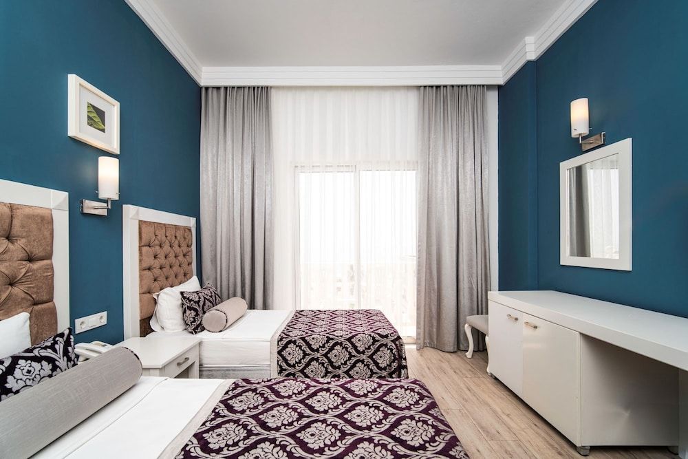 SL La Perla Hotel Kemer All Inclusive Standard Room, Mountain View 17