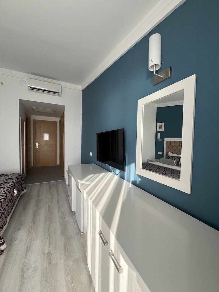 SL La Perla Hotel Kemer All Inclusive Standard Room, Mountain View 26