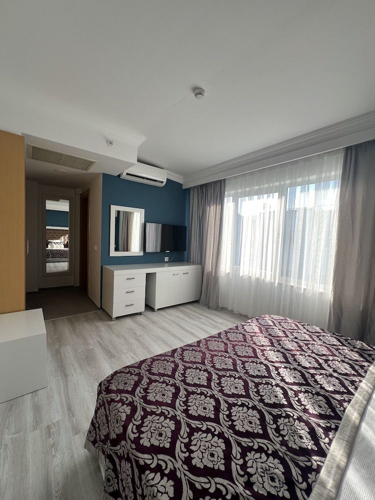 SL La Perla Hotel Kemer All Inclusive Standard Room, Mountain View 2