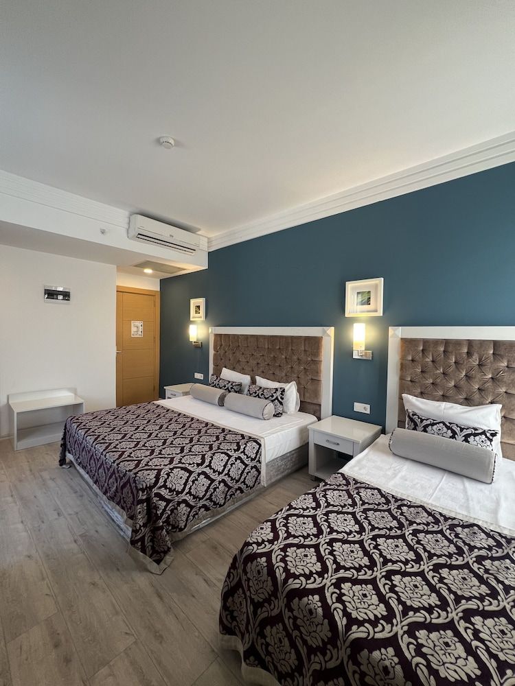 SL La Perla Hotel Kemer All Inclusive Standard Room, Mountain View 9