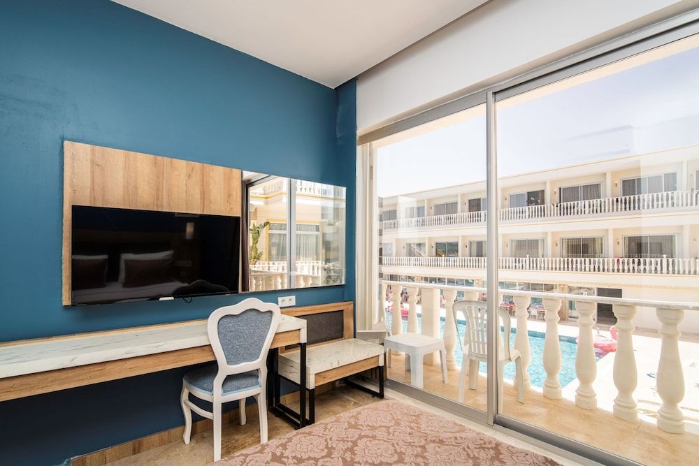 SL La Perla Hotel Kemer All Inclusive Standard Room, Sea View 17