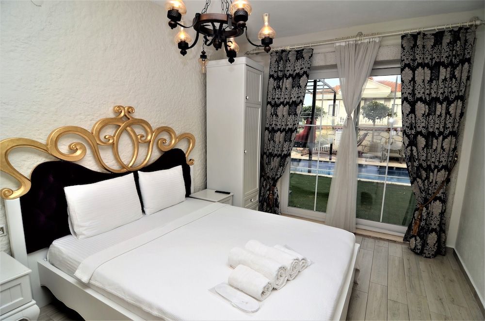 Standard Triple Room, Pool View
