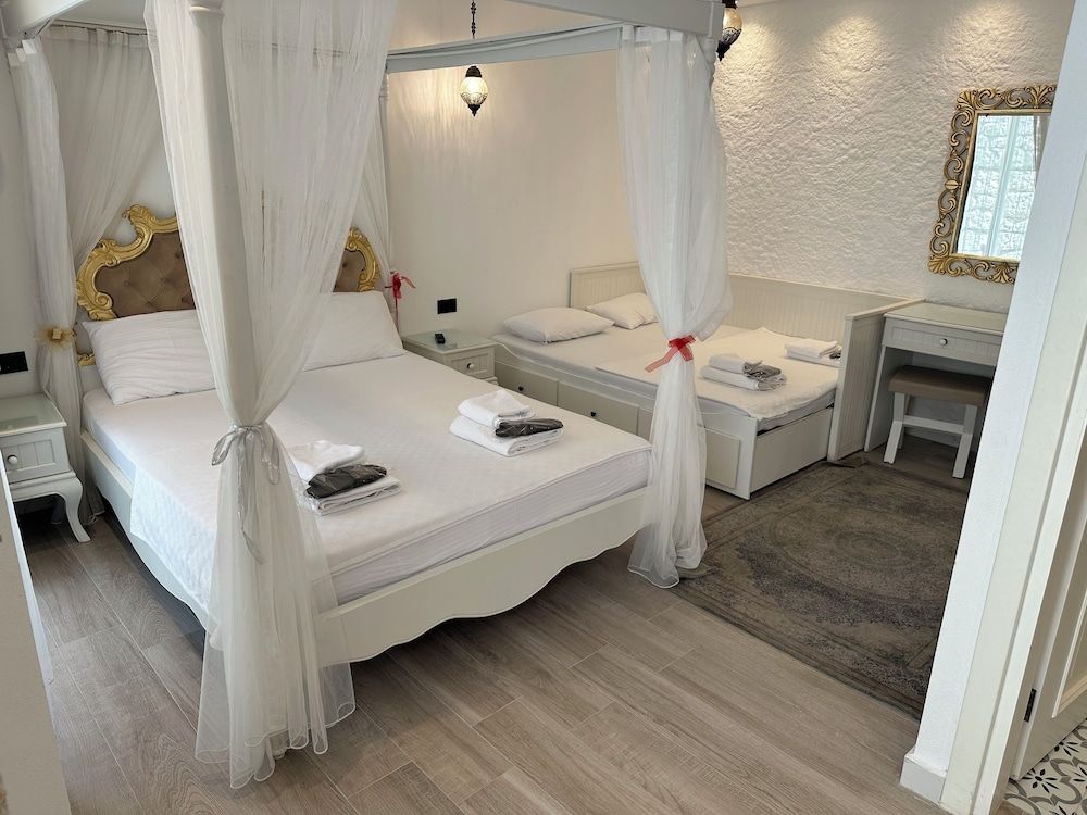 Quadruple Room, Garden View