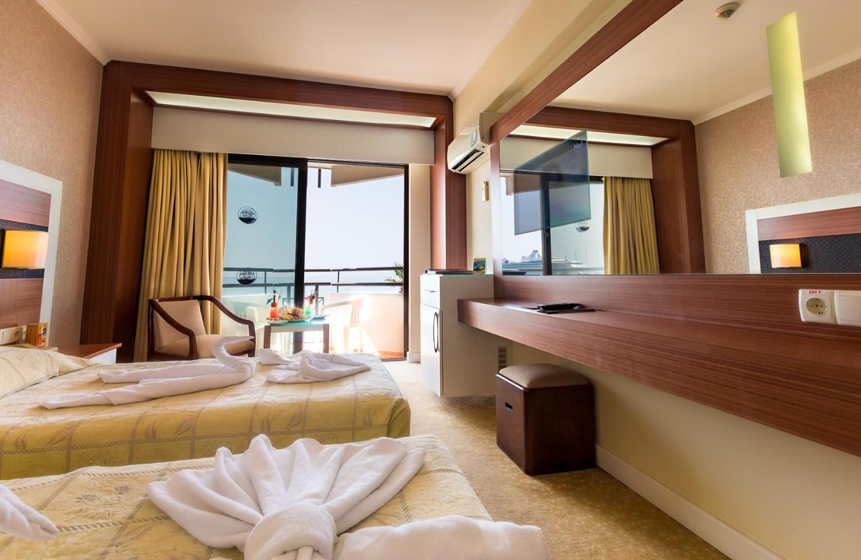 undefined Derici Hotel 10