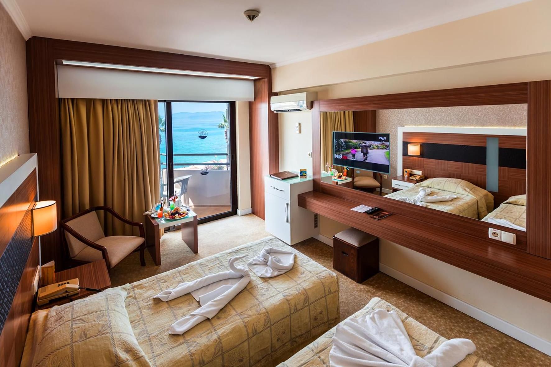 undefined Derici Hotel 9