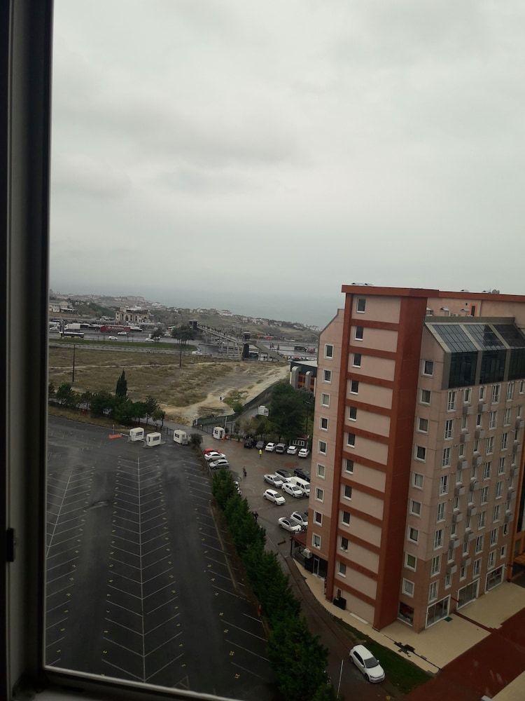 undefined City Home 6