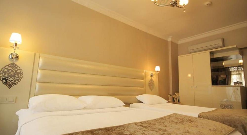 Q Hotel Laleli Standard Triple Room 6